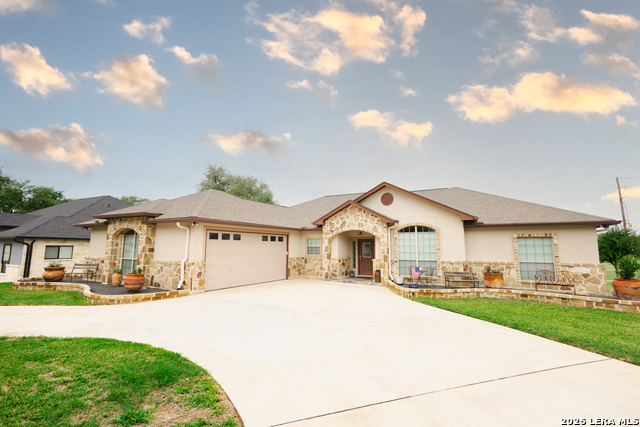 Details for 717 Jack Nicklaus, Devine, TX 78016