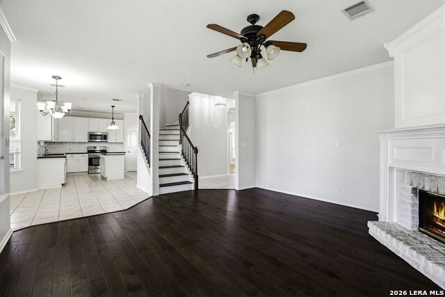 Listing photo id 9 for 4508 Brush Creek