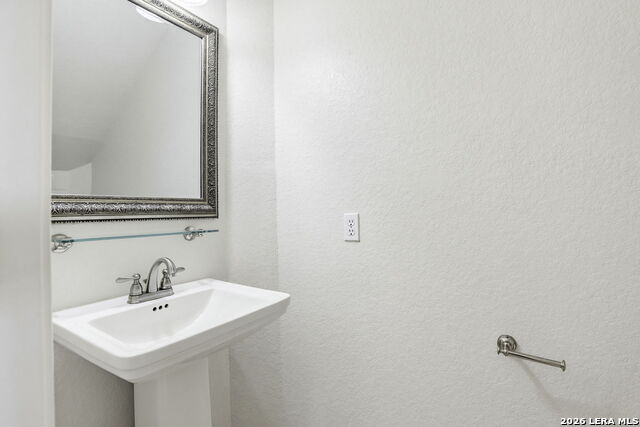 Listing photo id 14 for 4508 Brush Creek