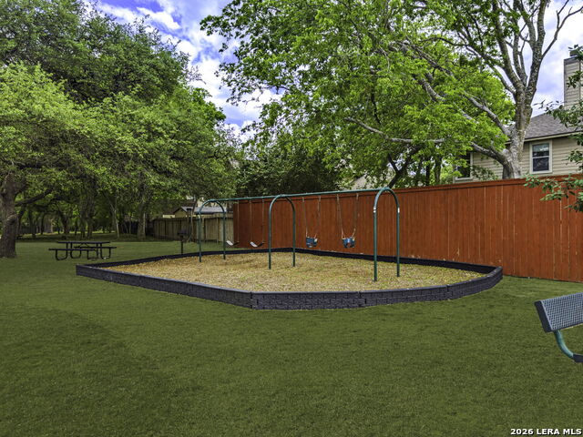 Listing photo id 40 for 4508 Brush Creek