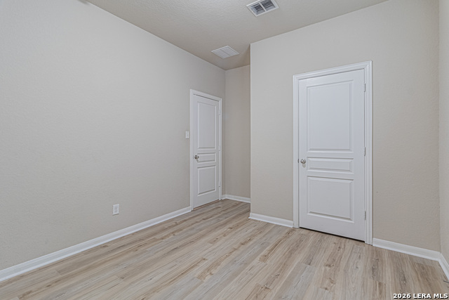 Image 29 of 36 For 12239 Hamlin