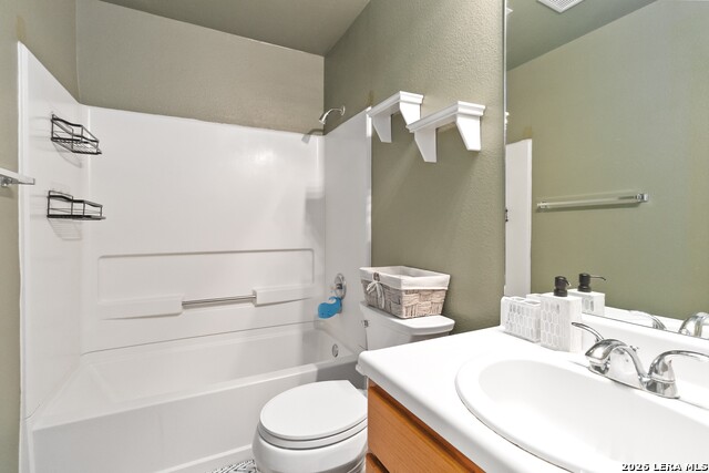 Image 19 of 27 For 9107 Laguna Hls