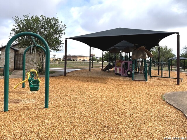 Image 24 of 27 For 9107 Laguna Hls