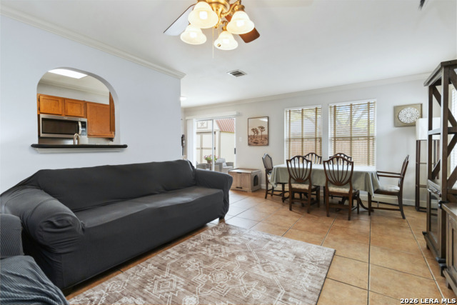 Image 5 of 27 For 9107 Laguna Hls