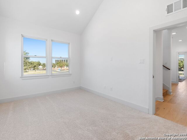 Image 15 of 43 For 554 Mcmonigal Place