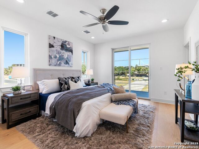 Image 18 of 43 For 554 Mcmonigal Place