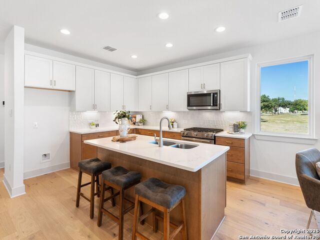 Image 7 of 43 For 554 Mcmonigal Place