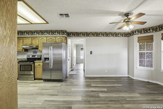 Image 12 of 41 For 8416 Fm 541  