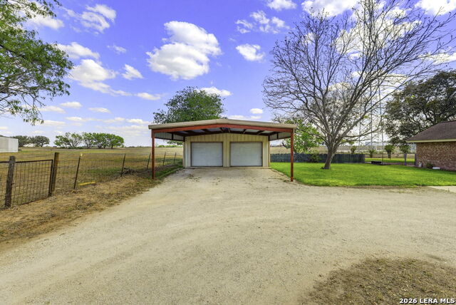 Image 36 of 41 For 8416 Fm 541  