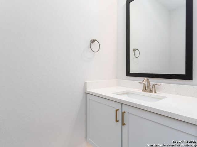 Image 21 of 46 For 558 Mcmonigal Place