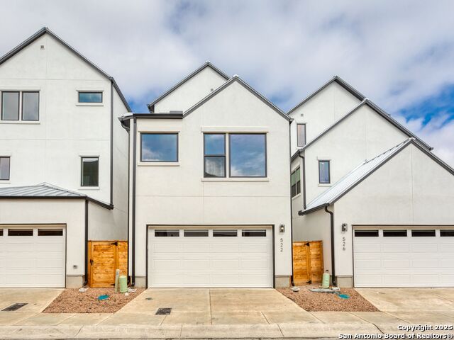 Image 36 of 46 For 558 Mcmonigal Place