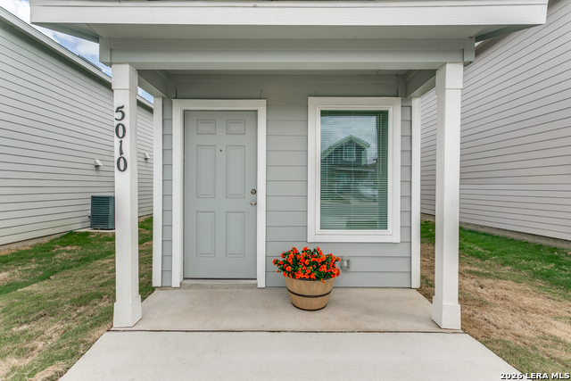 Image 3 of 24 For 5010 Primrose