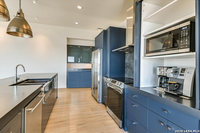 Image 10 of 52 For 317 Scenic  