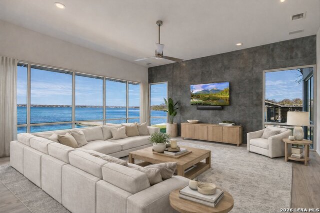 Image 19 of 52 For 317 Scenic  