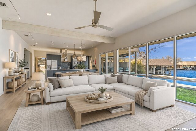 Image 22 of 52 For 317 Scenic  