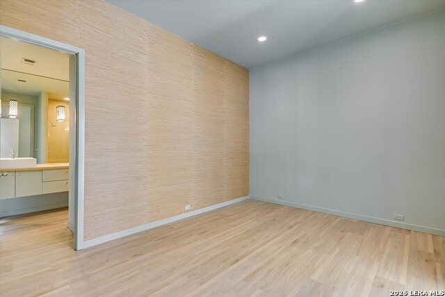 Image 27 of 52 For 317 Scenic  