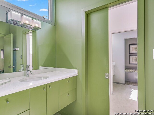 Image 35 of 52 For 317 Scenic  