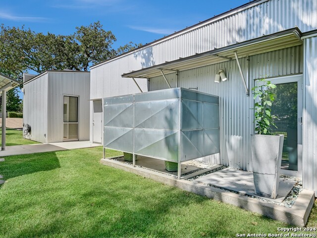 Image 41 of 52 For 317 Scenic  