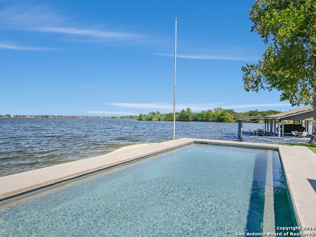 Image 43 of 52 For 317 Scenic  