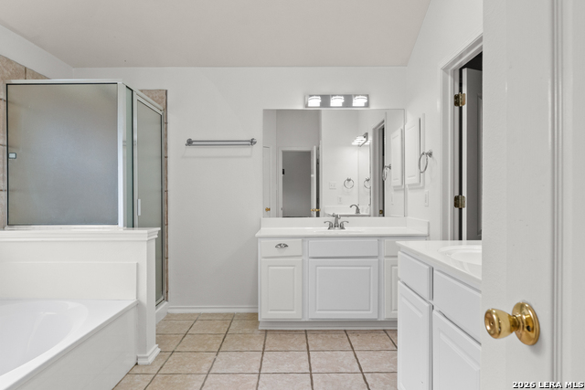 Image 17 of 33 For 17 Nikita  