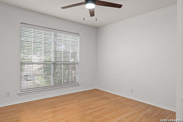 Image 20 of 33 For 17 Nikita  