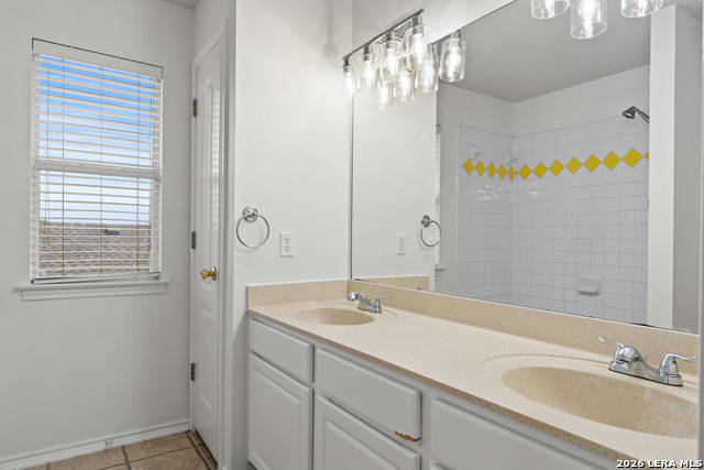 Image 21 of 33 For 17 Nikita  