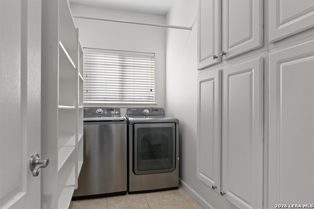 Image 29 of 33 For 17 Nikita  