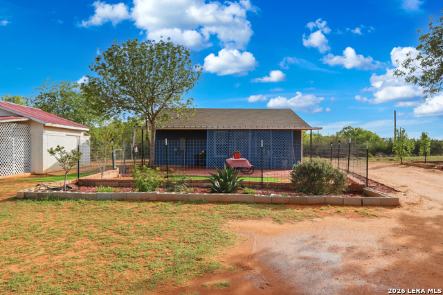 Listing photo id 4 for 396 County Road 1100