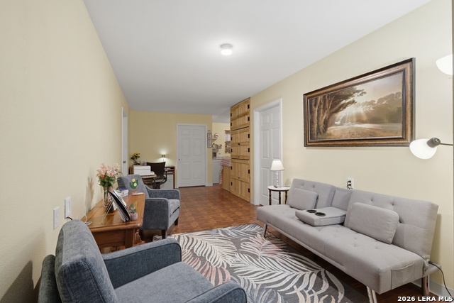 Listing photo id 7 for 396 County Road 1100