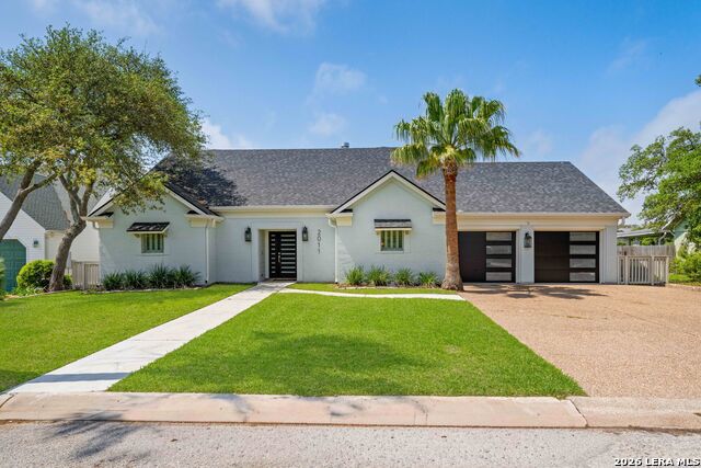 Details for 2011 Crescent Dr, Rockport, TX 78382