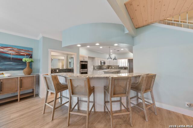 Image 12 of 71 For 2011 Crescent Dr