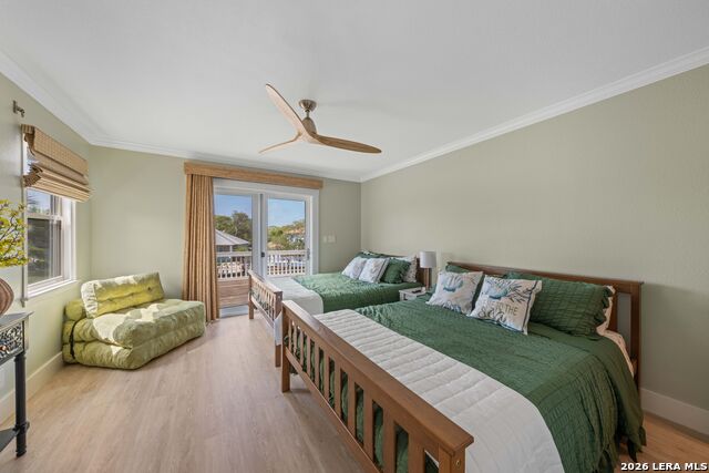 Image 32 of 71 For 2011 Crescent Dr