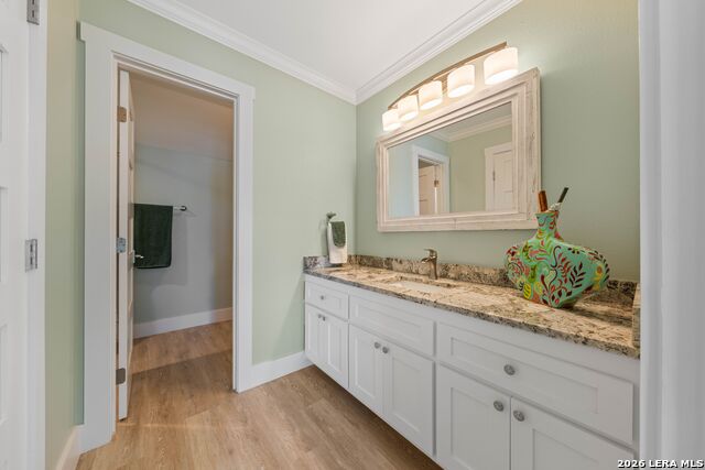 Image 33 of 71 For 2011 Crescent Dr