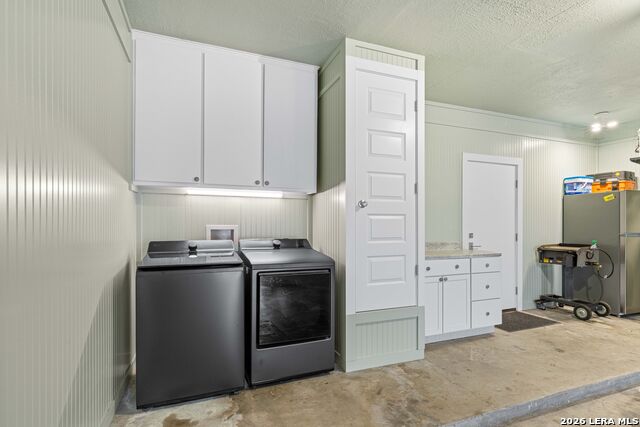 Image 34 of 71 For 2011 Crescent Dr