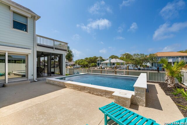 Image 44 of 71 For 2011 Crescent Dr