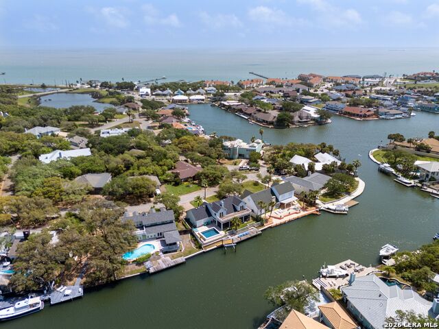 Image 61 of 71 For 2011 Crescent Dr