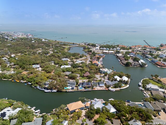 Image 62 of 71 For 2011 Crescent Dr