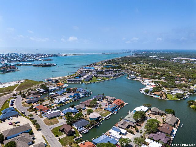 Image 67 of 71 For 2011 Crescent Dr