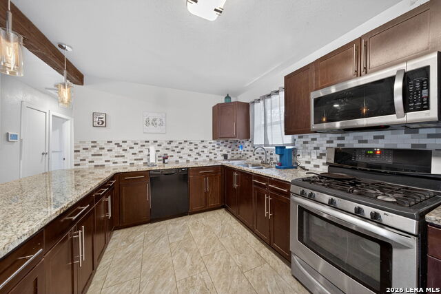 Image 11 of 25 For 122 Globe Ave