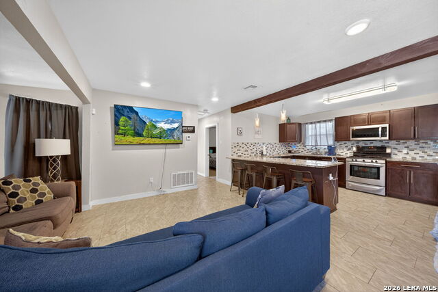 Image 5 of 25 For 122 Globe Ave