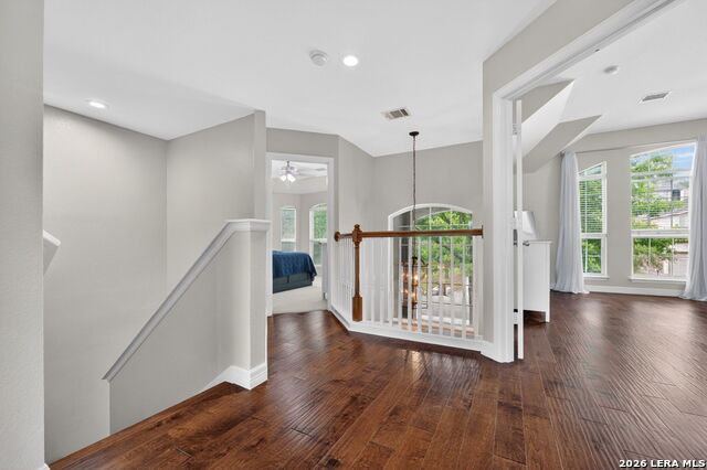 Image 20 of 39 For 25019 Catalan Clf