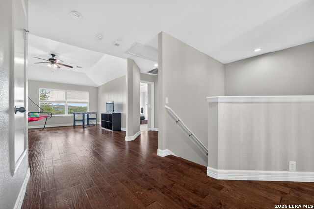 Image 21 of 39 For 25019 Catalan Clf