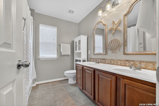 Image 29 of 39 For 25019 Catalan Clf