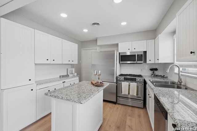 Image 12 of 30 For 1022 Olney Dr