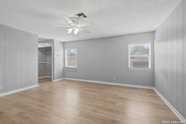 Image 17 of 30 For 1022 Olney Dr