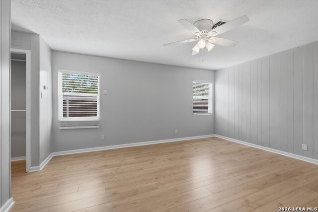 Image 19 of 30 For 1022 Olney Dr