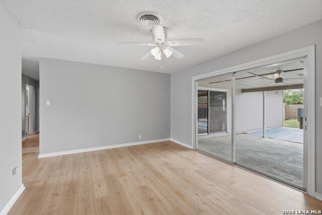 Image 21 of 30 For 1022 Olney Dr