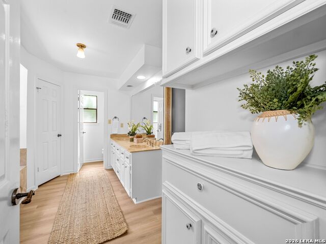 Image 25 of 49 For 8512 Phoenix Avenue