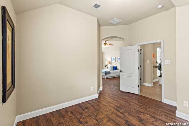 Image 28 of 43 For 13014 Gordons Mott