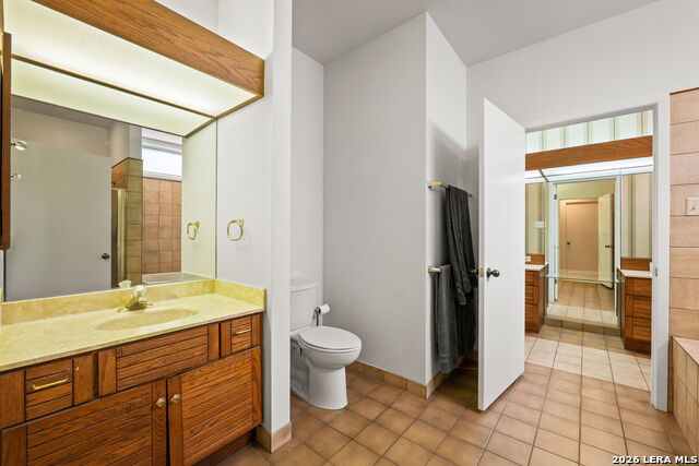 Image 31 of 44 For 209 Henderson St